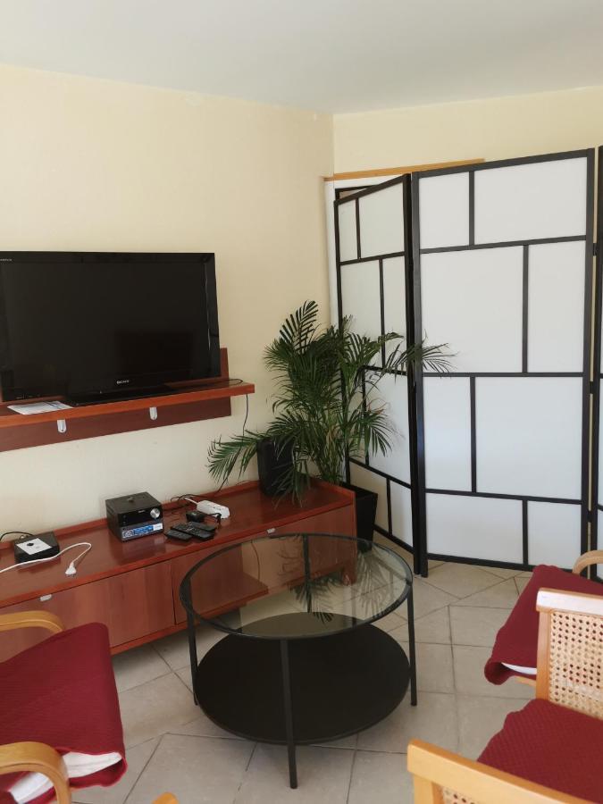 Ou Souleou Apartment บอร์มส์-เลส์-มิโมซาส์ ภายนอก รูปภาพ