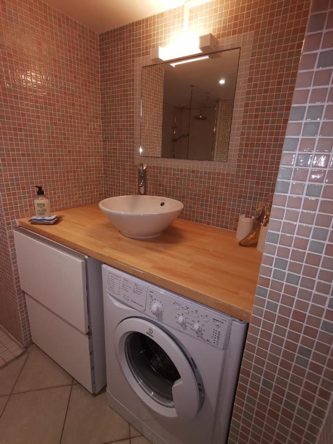Ou Souleou Apartment บอร์มส์-เลส์-มิโมซาส์ ภายนอก รูปภาพ